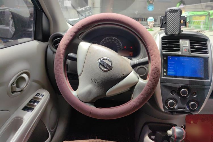 Used Nissan Sunny 2014 1.5XE CVT Elite Edition Steering Wheel
