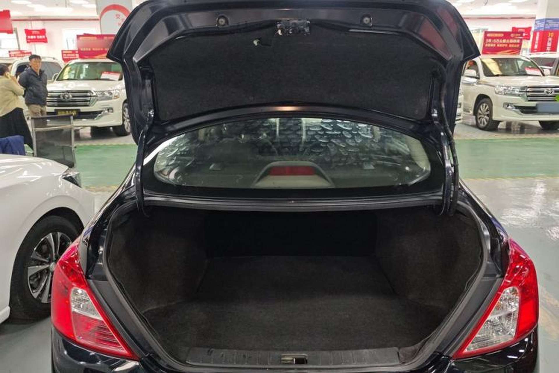 Used Nissan Sunny 2014 1.5XE Manual Elite Edition Trunk