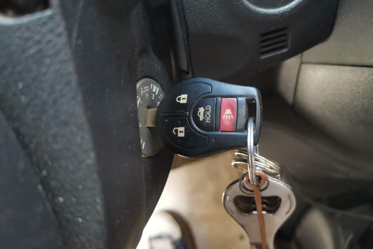Used Nissan Sunny 2014 1.5XE Manual Elite Edition Vehicle Key