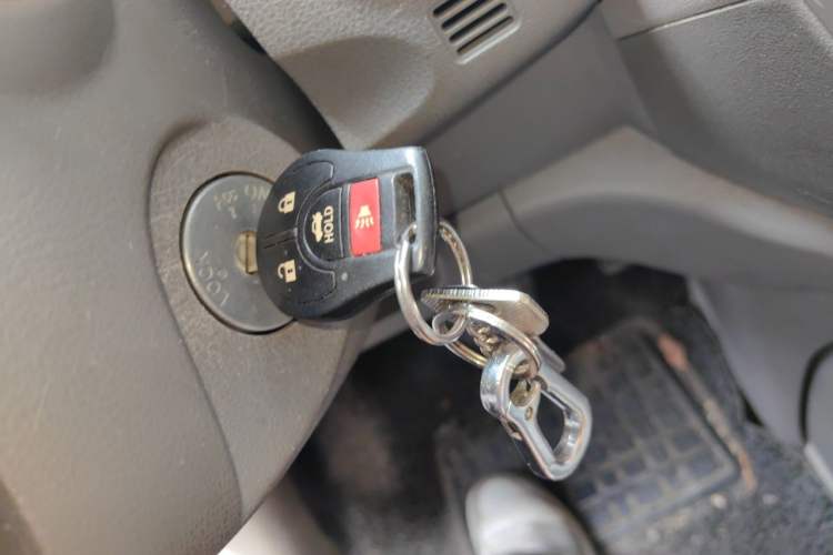 Used Nissan Sunny 2014 1.5XE CVT Elite Edition Vehicle Key