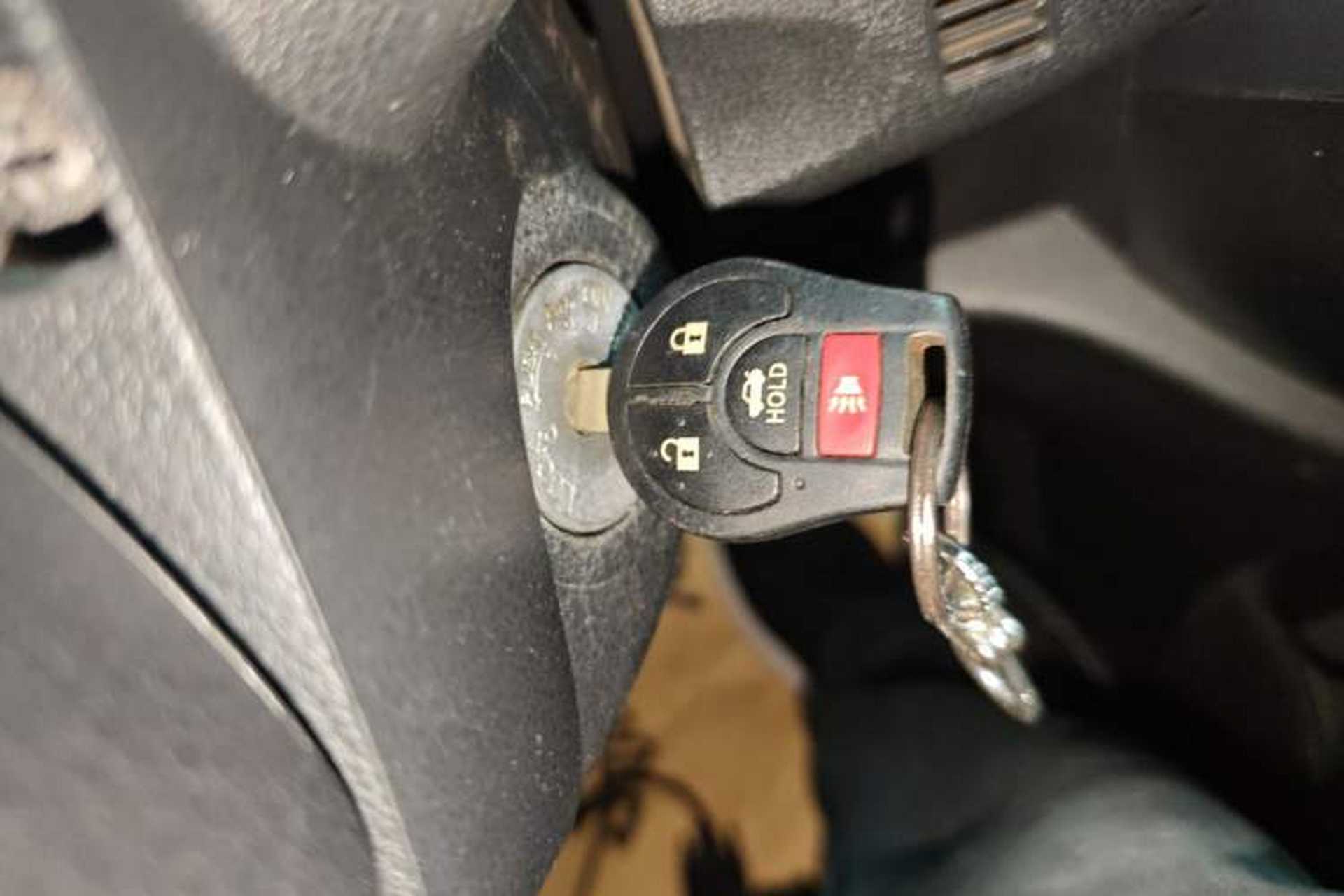 Used Nissan Sunny 2014 1.5XE Manual Elite Edition Vehicle Key
