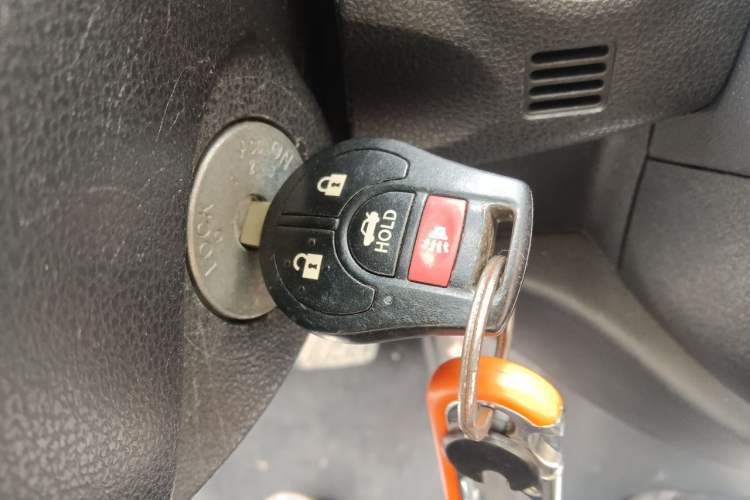 Used Nissan Sunny 2014 1.5XE CVT Elite Edition Vehicle Key