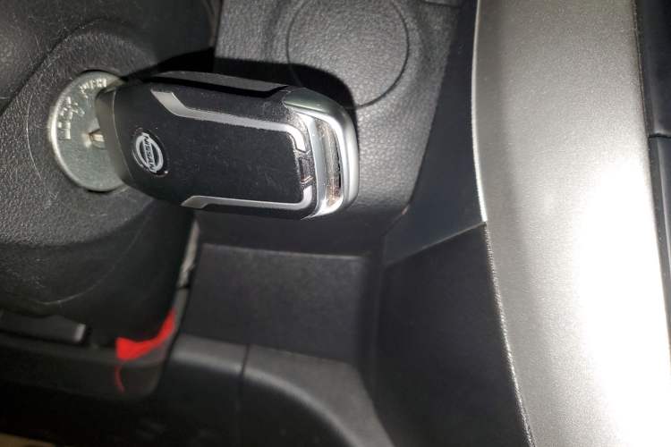 Used Nissan Sunny 2014 1.5XE Manual Comfort Edition Vehicle Key