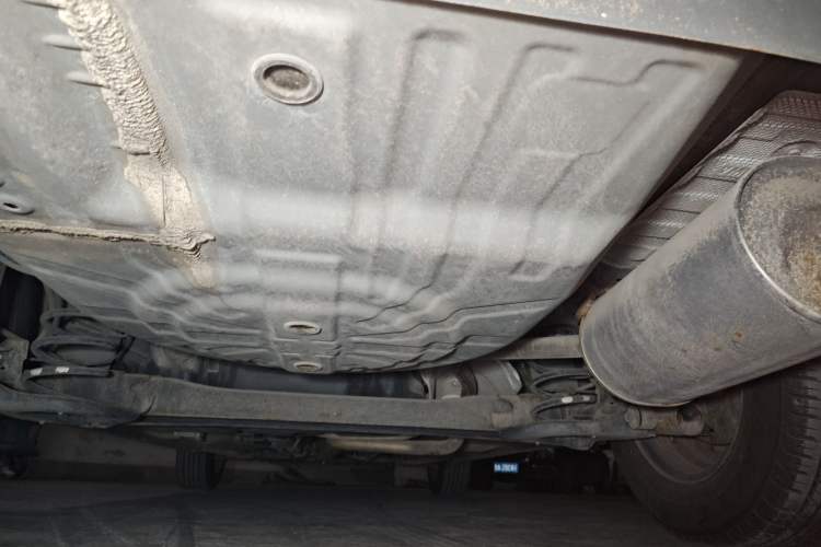 Used Nissan Sunny 2014 1.5XE Manual Elite Edition Chassis Rear