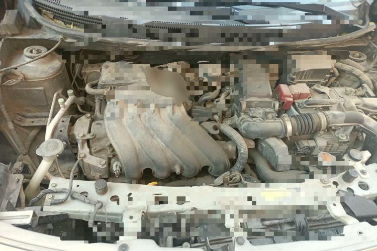 Used Nissan Sunny 2014 1.5XE CVT Comfort Edition Engine Bay