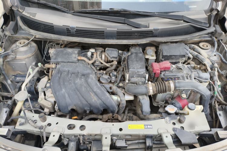 Used Nissan Sunny 2014 1.5XE Manual Elite Edition Engine Bay