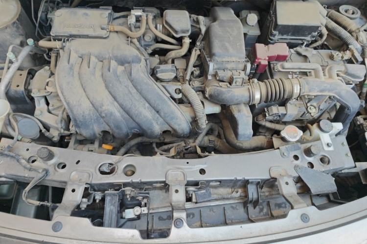 Used Nissan Sunny 2014 1.5XE CVT Comfort Edition Engine Bay