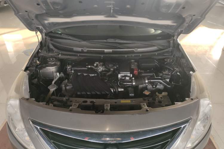 Used Nissan Sunny 2014 1.5XE CVT Comfort Edition Engine Bay
