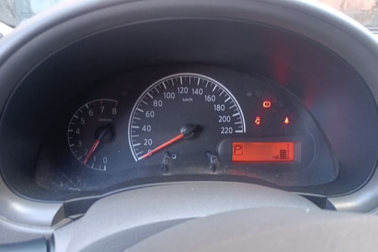 Used Nissan Sunny 2014 1.5XE CVT Comfort Edition Instrument Cluster