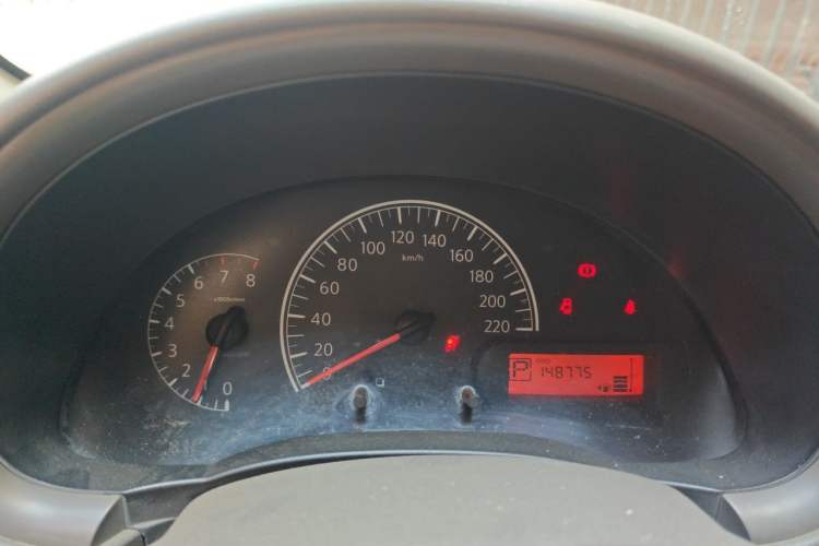 Used Nissan Sunny 2014 1.5XE CVT Comfort Edition Instrument Cluster