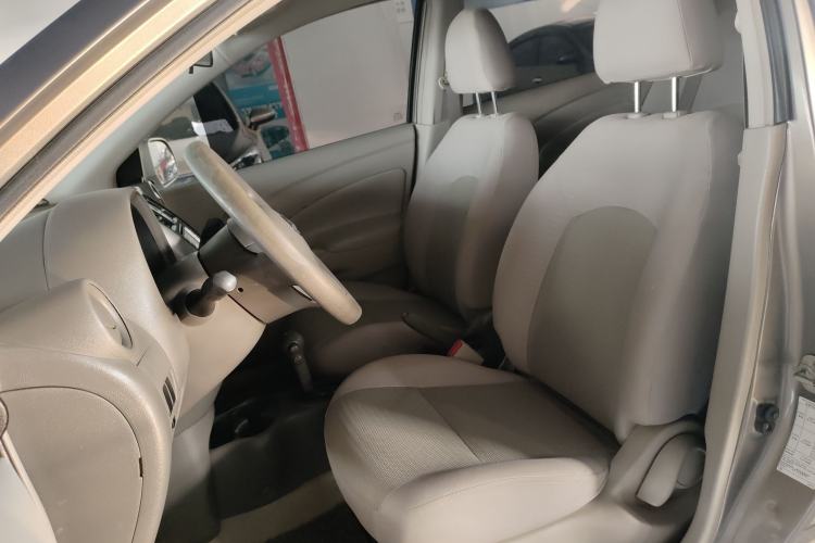 Used Nissan Sunny 2014 1.5XE CVT Comfort Edition Left Front Seat