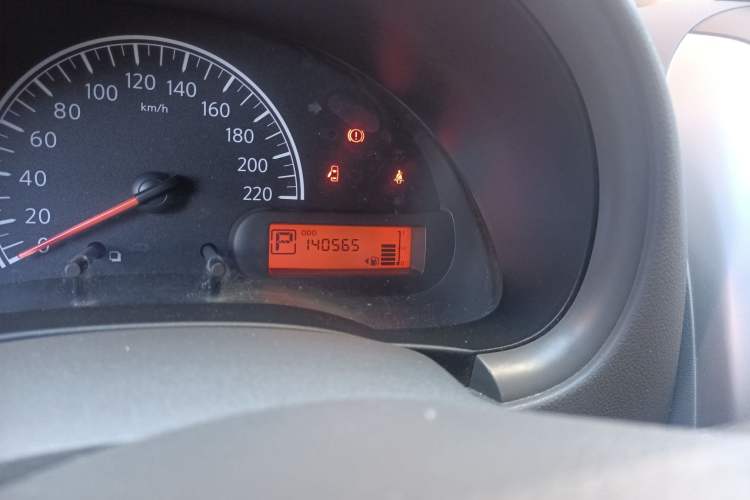 Used Nissan Sunny 2014 1.5XE CVT Comfort Edition Odometer Close Up
