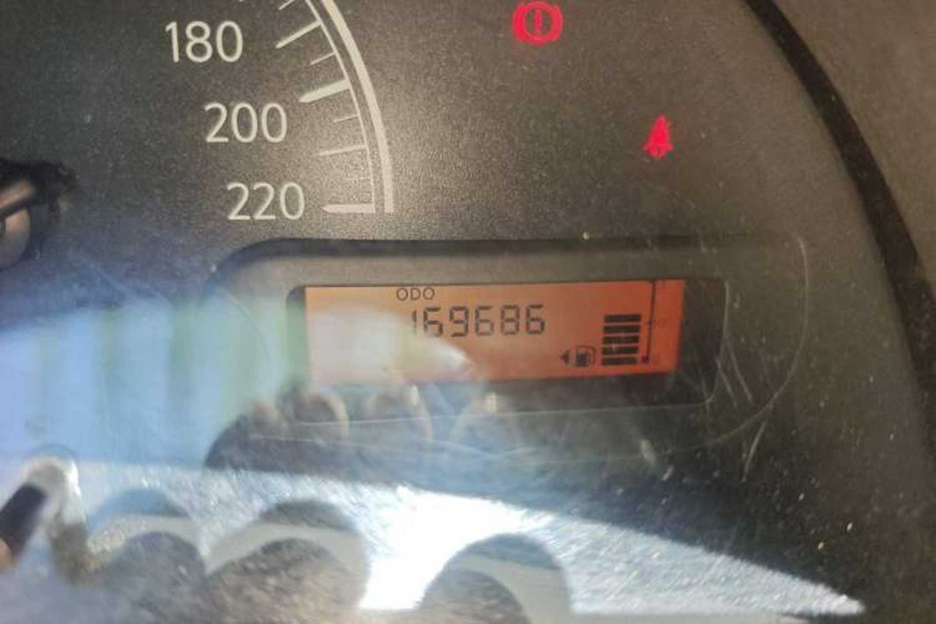 Used Nissan Sunny 2014 1.5XE Manual Comfort Edition Odometer Close Up