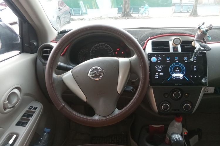Used Nissan Sunny 2014 1.5XE Manual Comfort Edition Steering Wheel