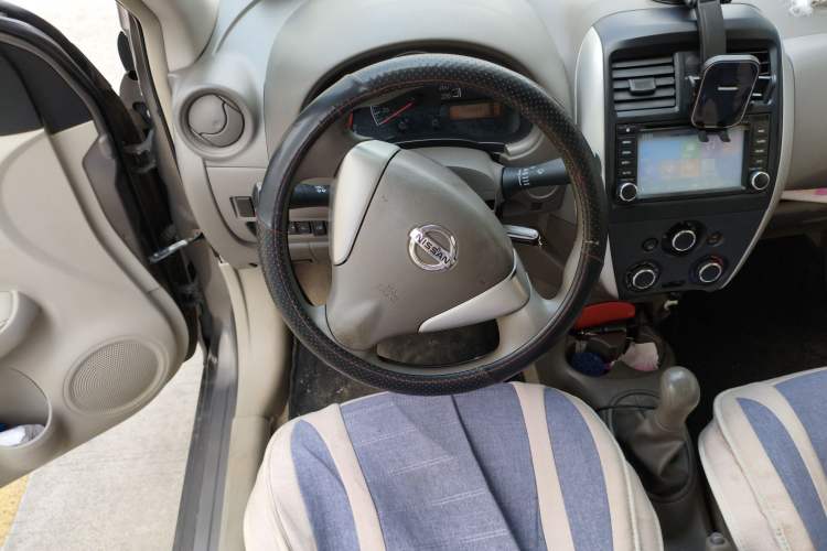 Used Nissan Sunny 2014 1.5XE Manual Elite Edition Steering Wheel