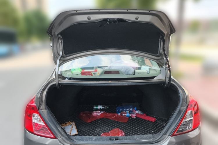 Used Nissan Sunny 2014 1.5XE Manual Comfort Edition Trunk