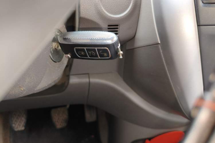 Used Nissan Sunny 2014 1.5XE Manual Elite Edition Vehicle Key