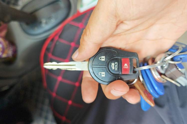 Used Nissan Sunny 2014 1.5XE CVT Comfort Edition Vehicle Key
