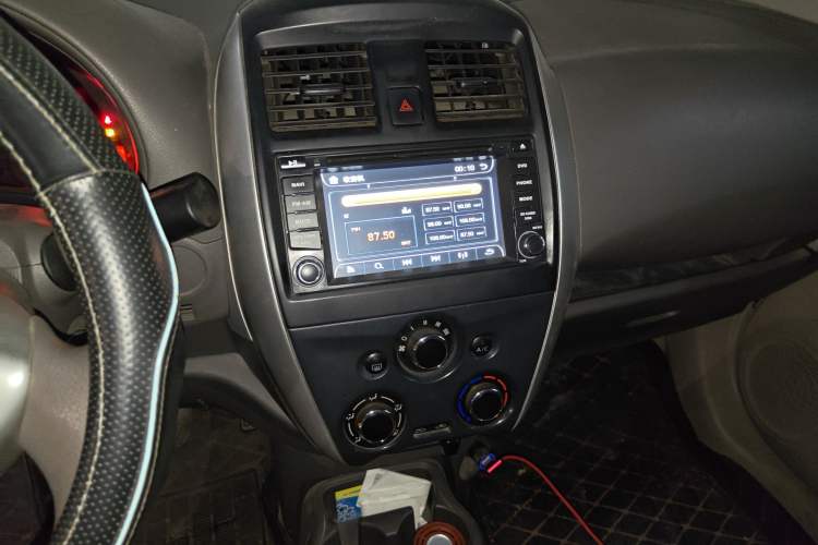 Used Nissan Sunny 2014 1.5XE Manual Comfort Edition Audio And AC Panel