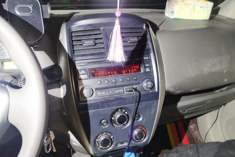 Used Nissan Sunny 2014 1.5XE Manual Comfort Edition Audio And AC Panel