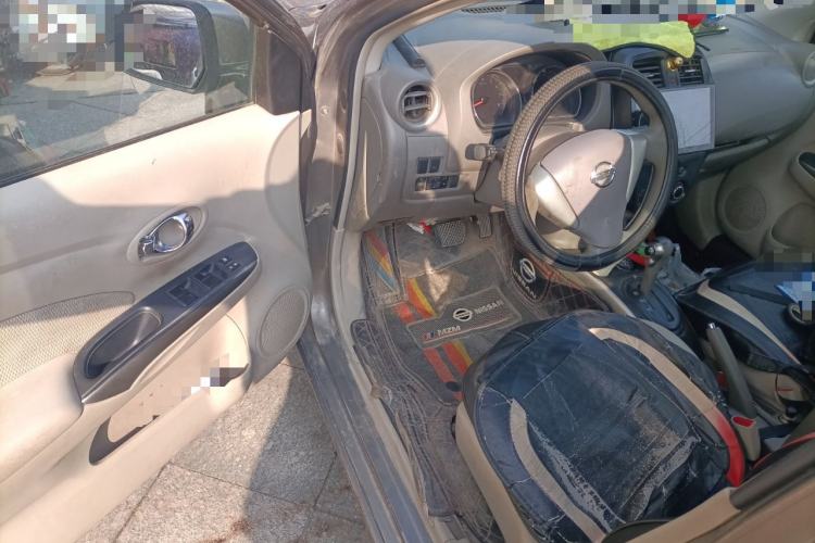 Used Nissan Sunny 2014 1.5XL CVT Luxury Edition Driver Seat