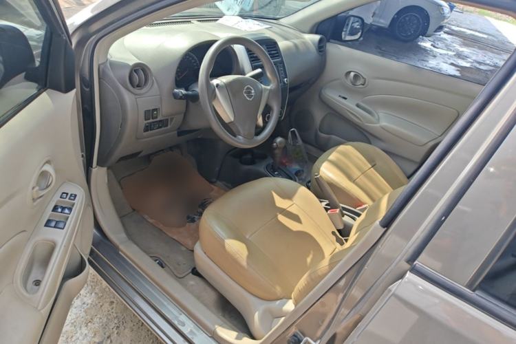 Used Nissan Sunny 2014 1.5XE CVT Elite Edition Driver Seat
