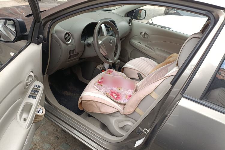 Used Nissan Sunny 2014 1.5XE CVT Comfort Edition Driver Seat