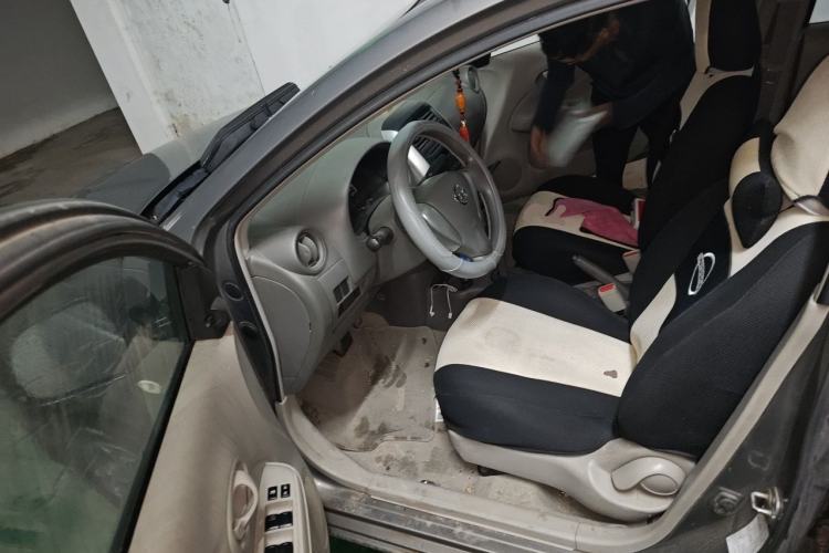 Used Nissan Sunny 2014 1.5XE CVT Comfort Edition Driver Seat