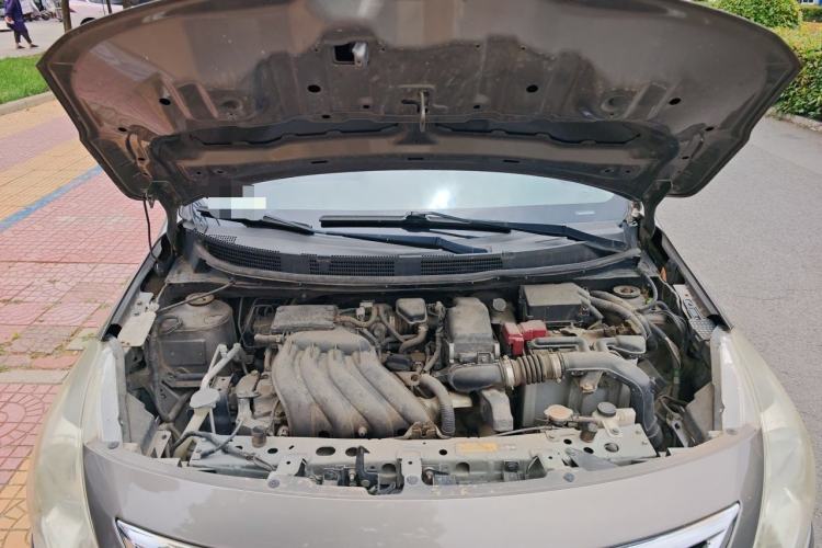 Used Nissan Sunny 2014 1.5XE Manual Comfort Edition Engine Bay