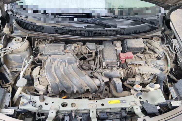 Used Nissan Sunny 2014 1.5XE CVT Elite Edition Engine Bay
