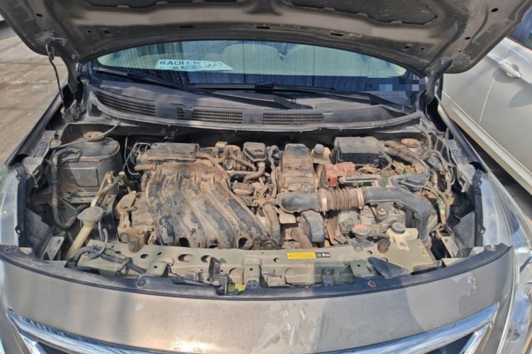 Used Nissan Sunny 2014 1.5XE CVT Elite Edition Engine Bay