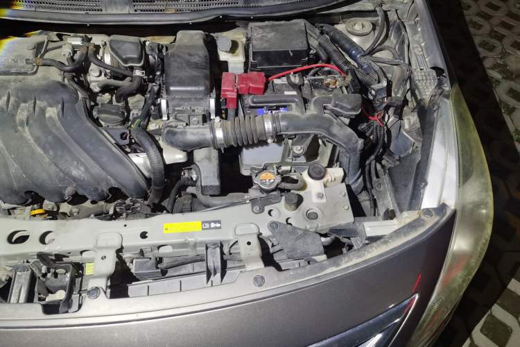 Used Nissan Sunny 2014 1.5XE Manual Comfort Edition Engine Bay Left
