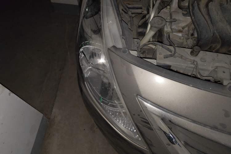 Used Nissan Sunny 2014 1.5XE Manual Comfort Edition Engine Bay Right
