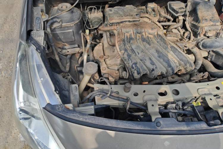 Used Nissan Sunny 2014 1.5XE CVT Elite Edition Engine Bay Right