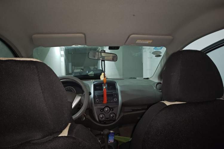 Used Nissan Sunny 2014 1.5XE CVT Comfort Edition Headliner