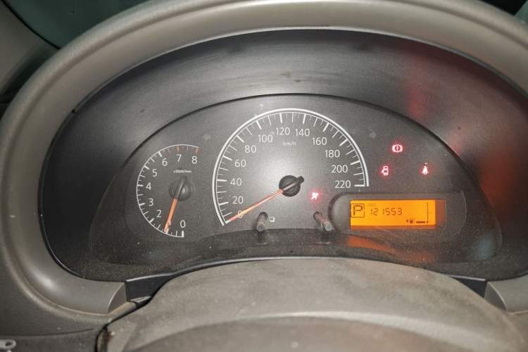 Used Nissan Sunny 2014 1.5XE CVT Comfort Edition Instrument Cluster