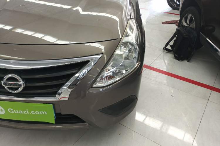 Used Nissan Sunny 2014 1.5XE Manual Comfort Edition Left Front Headlight