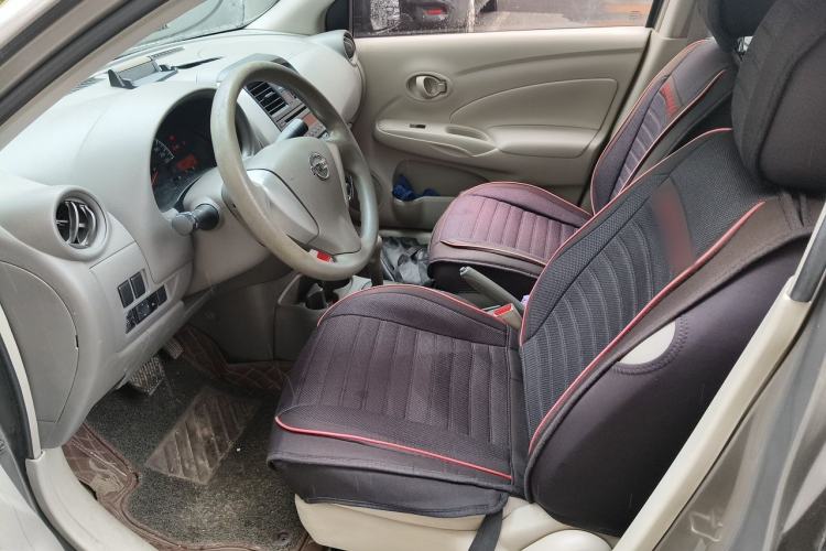 Used Nissan Sunny 2014 1.5XE CVT Elite Edition Left Front Seat