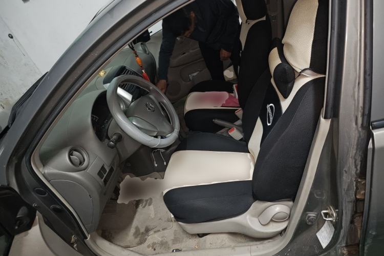 Used Nissan Sunny 2014 1.5XE CVT Comfort Edition Left Front Seat