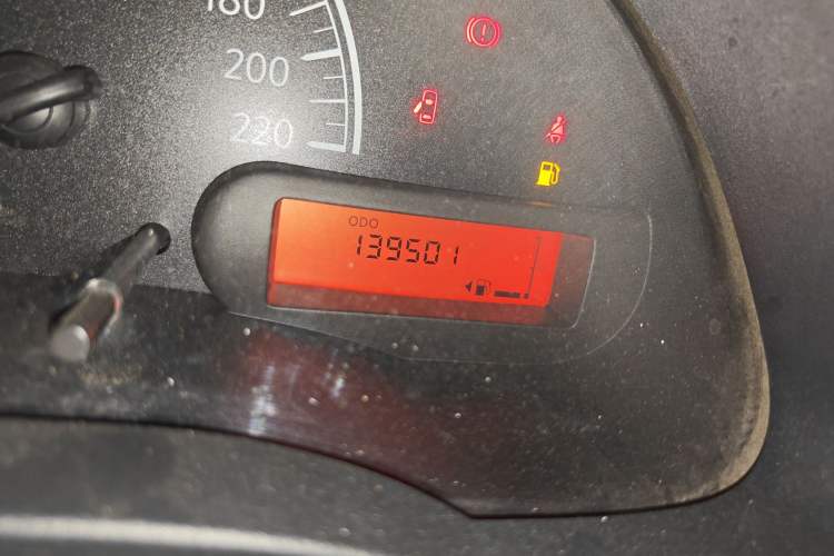 Used Nissan Sunny 2014 1.5XE Manual Comfort Edition Odometer Close Up