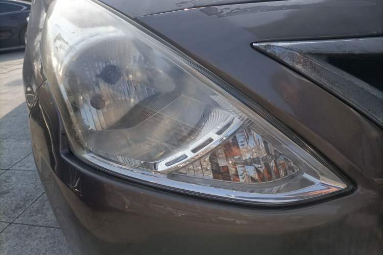 Used Nissan Sunny 2014 1.5XL CVT Luxury Edition Right Front Headlight