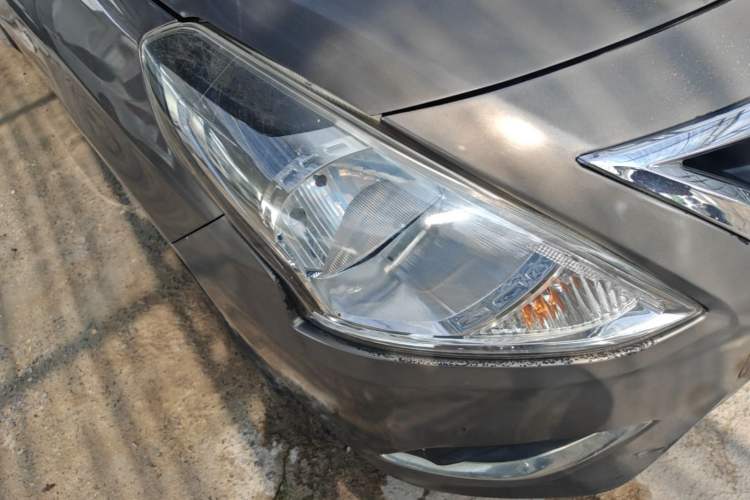 Used Nissan Sunny 2014 1.5XE CVT Elite Edition Right Front Headlight