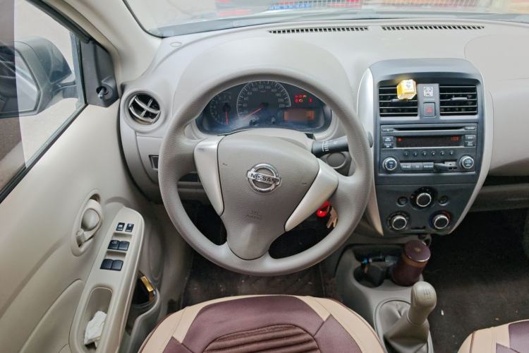 Used Nissan Sunny 2014 1.5XE Manual Comfort Edition Steering Wheel