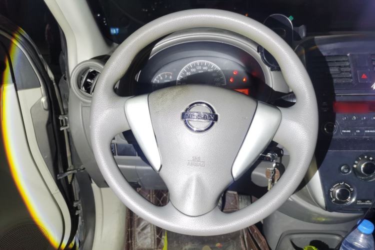 Used Nissan Sunny 2014 1.5XE Manual Comfort Edition Steering Wheel