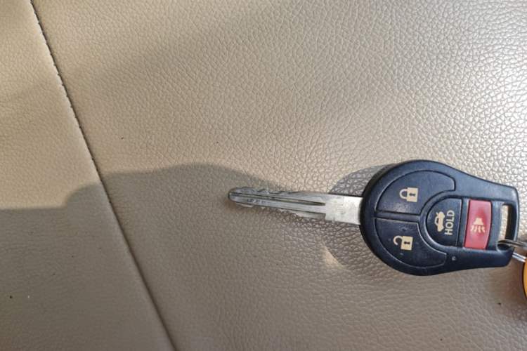Used Nissan Sunny 2014 1.5XE CVT Elite Edition Vehicle Key
