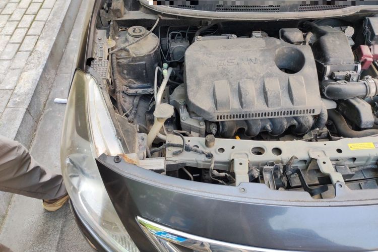 Used Nissan Sunny 2014 1.5XL CVT Luxury Edition Engine Bay Right