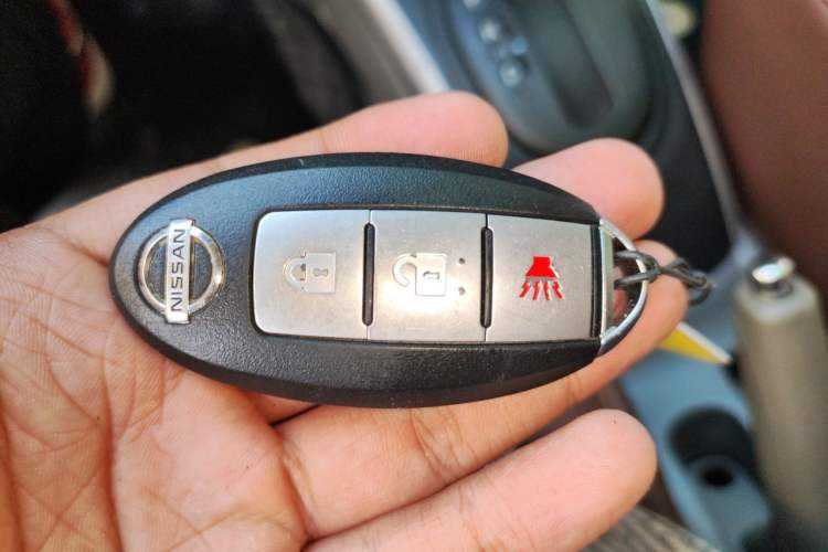 Used Nissan Sunny 2014 1.5XL CVT Luxury Edition Vehicle Key