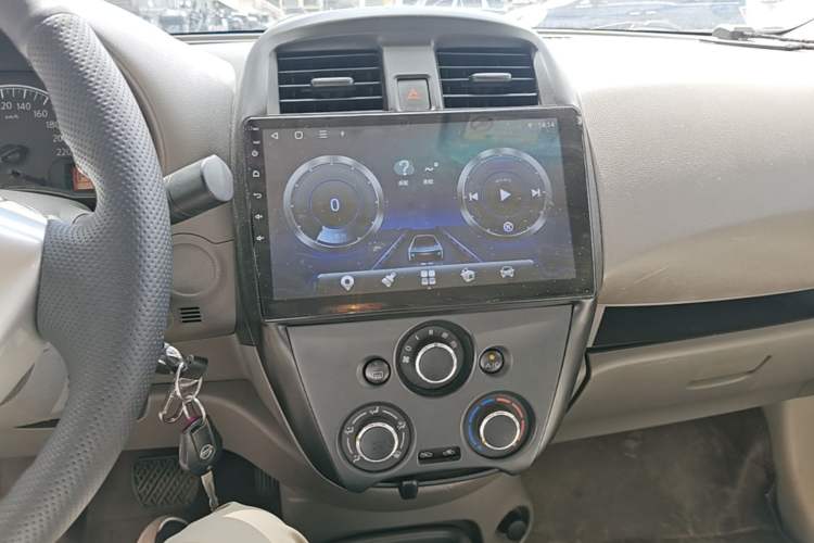 Used Nissan Sunny 2014 1.5XE CVT Comfort Edition Audio And AC Panel