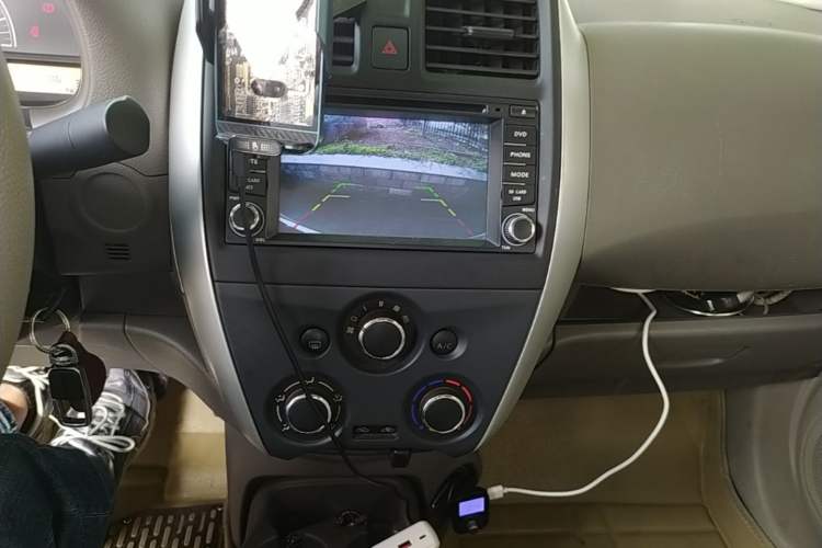 Used Nissan Sunny 2014 1.5XE Manual Elite Edition Audio And AC Panel