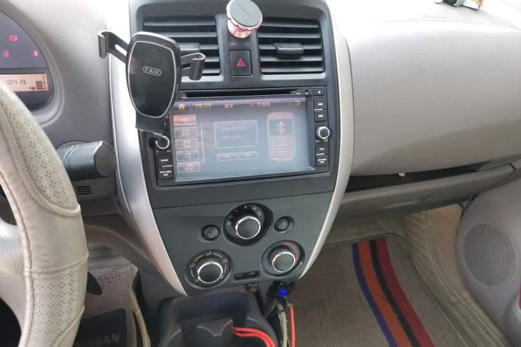 Used Nissan Sunny 2014 1.5XE Manual Elite Edition Audio And AC Panel